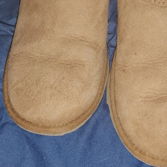 Bailey button uggs - Picture 4 of 4